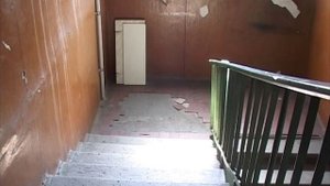 За чей счет должен быть сделан ремонт в подъезде.