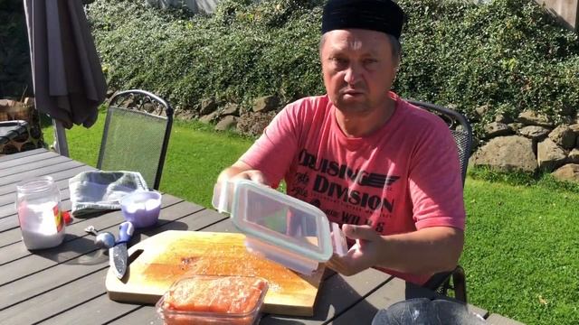 Лучший засол красной рыбы. Как засолить красную рыбу. Lachs marinieren. Lachs beizen Angeln. Рыбалк смотреть онлайн
