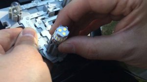 Замена всех ламп в задней оптике Volkswagen Passat NMS