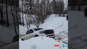Jeep Custom не смог Toyota поднялась из оврага по снегу toyota Prado 150 Lc 80 Rubicon Ram МирКузова