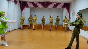 Танец "Солдатская пляска" в исполнении хореографического ансамбля "Золотой ключик".