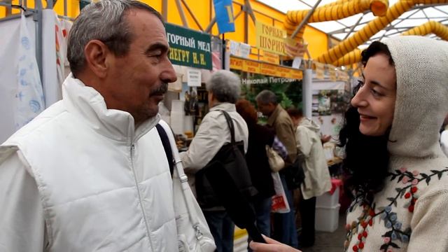 Проходили мимо: ярмарка меда в Коломенском