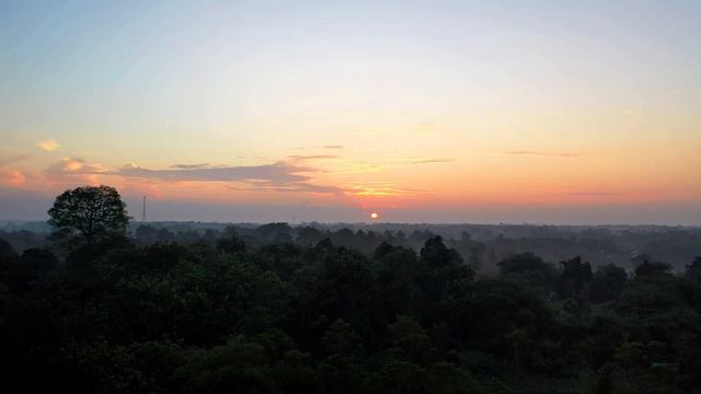 Теплая и сухая погода ожидается в регионах Украины смотреть онлайн