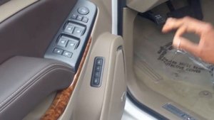 2016 CHEVROLET TAHOE LT OR LTZ - MEMORY SEAT ADJUSTMENT 4 Chevy Guys