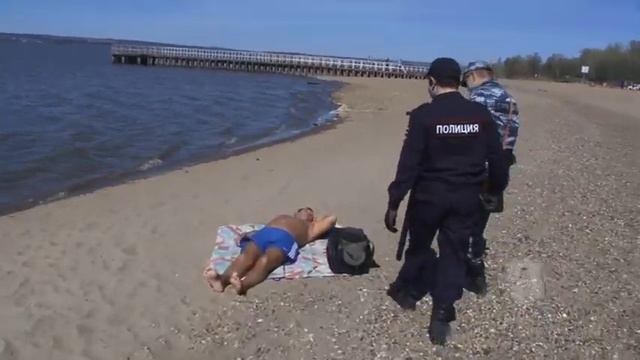 В Перми полиция проверяет пляжи смотреть онлайн