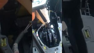 Как снять центральную панель ручку коробки панель кондиционера Ford Focus 3 рестаил 16год.