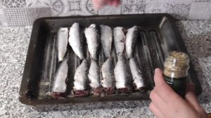 Простой , дешевый, быстрый  и очень вкусный рецепт Сардин в духовке. Sardinas al horno.