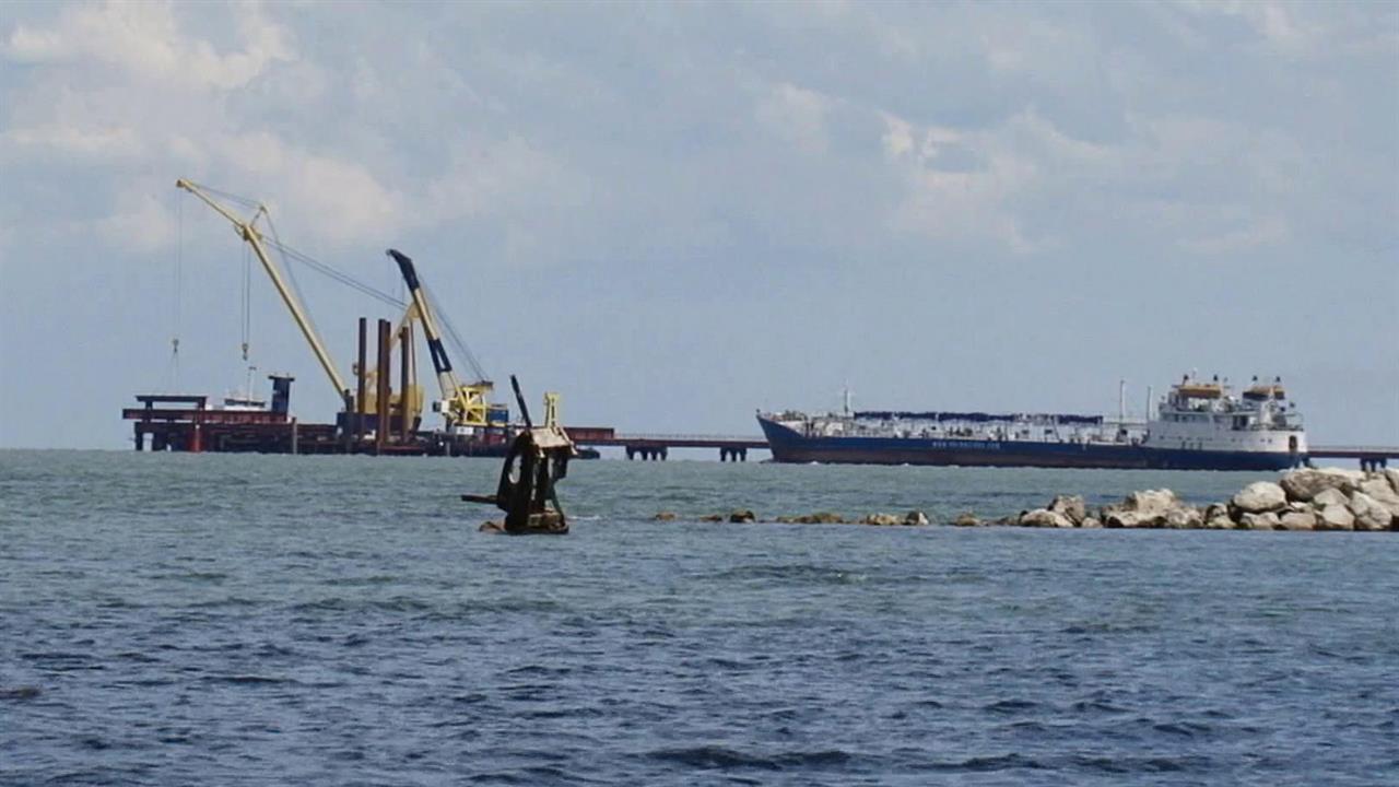 Сбиты 13 из 15 крылатых ракет, которые ВСУ направили на судостроительный завод в Керчи