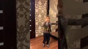 Сломана лапка...ожерелье...диадема