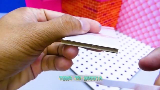 постройте из картона эстетичный кукольный домик с удобным бассейном и радужной лестницей смотреть онлайн