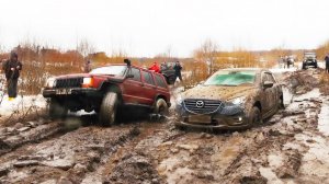 Менеджер на Мазде утёр нос крутым джиперам на бездорожье. Тойота, Мерседес, ЗИЛ, УАЗ, Нива.