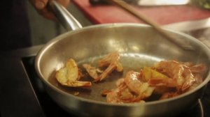 РЕЦЕПТЫ: Луизианские креветки от шефа ресторана Траппист Олега Пятакова.