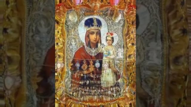 Молитва Божией Матери "Призри на смирение",молятся о получении смирения себе и близким