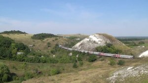 Электровоз ЭП1М-446 с поездом № 327 Нижний Тагил — Харьков