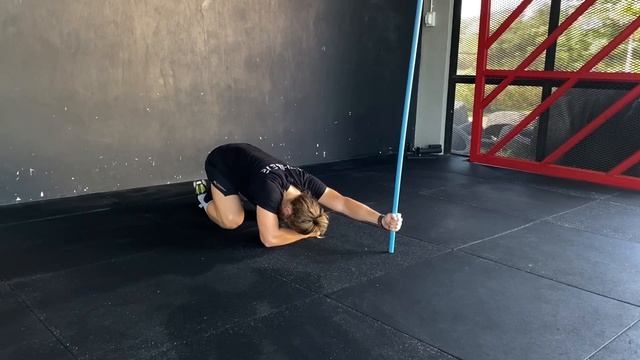 Активация плеча с палочкой | Давление-Подъем смотреть онлайн