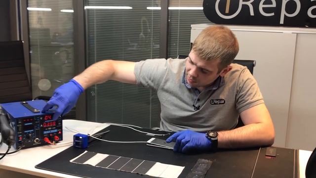 Замена аккумулятора на iPhone смотреть онлайн