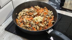 Вкуснейший ужин за копейки. Киноа с курицей и грибами.  ???
