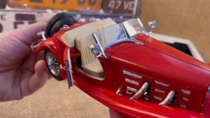 Unboxing Mercedes Benz 500K Roadster (1936) Diecast Scale 1/20 Model Car Review