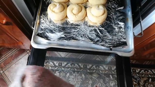 ПЕРЕСАДИЛА ВСЁ ДОМАШНИЕ ЦВЕТЫ/ПРОПОЛОЛА ТРАВУ В ПОЛИСАДНИКЕ/НАВЕЛА ПОРЯДОК В ТЕПЛИЦЕ/ЖИЗНЬ В ДЕРЕВН
