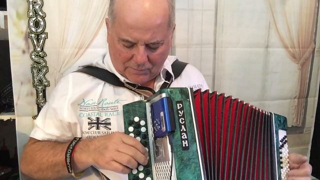 детский баян " Руслан " с аккомпанементом смотреть онлайн