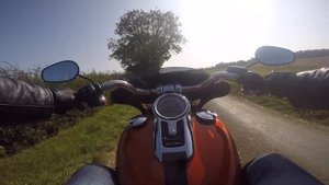 Harley-Davidson Sport Glide Review. 107 Softail Cruiser/Tourer motorcycle with retro/modern styling