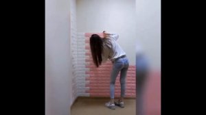 Поклейка самоклеящихся 3D панелей