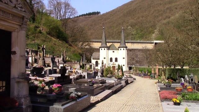 A Walk Around Vianden | Luxembourg's Best Day Trip
