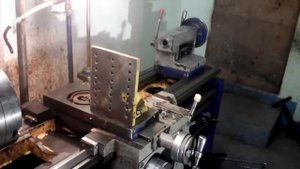 фрезерное приспособление на токарный станок ит1 м