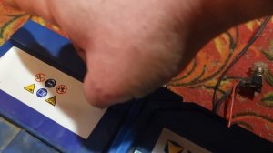 Как легко и просто убить любой аккумулятор,на примере акб VARTA.