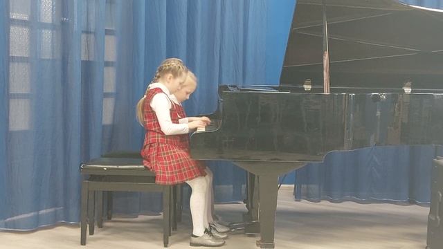 Перевозчикова К  10лет, Бывальцева К  9 лет Чайковский П  И  Трепак