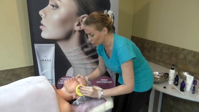 Осветляющий пилинг (всесезонный) от IMAGE Skincare, USA