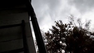 Установка труб водостока