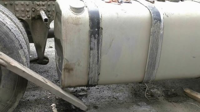 ✅ Казахстан Хромтау 2-я часть, Ремонтируем алюминиевый топливный бак смотреть онлайн