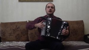 На лесной опушке,  на  лужайке