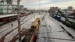 Струг-снегоочиститель СС-1М 20 и снегоуборочный поезд СМ-2М на станции Новосибирск-Главный