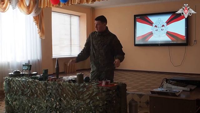 Специалисты Международного противоминного центра проводят уроки безопасности в школах ЛНР !!!