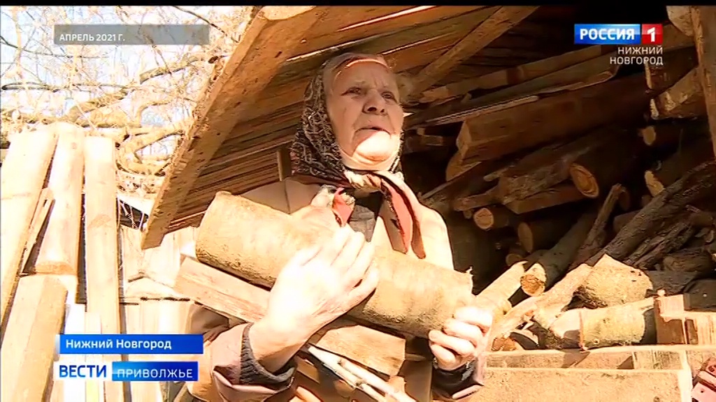 Сараи снесли, дрова пропали: жители дома по улице Добролюбова могут остаться без отопления