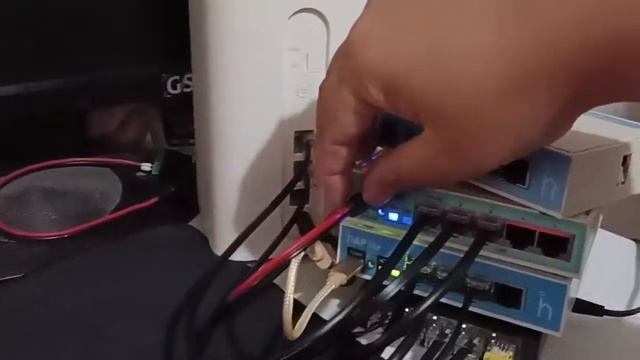 MikroTik VRRP Redundancy Demo смотреть онлайн