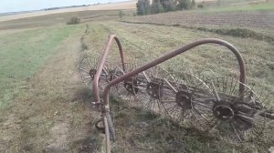 Делаем валки сена люцерны ГВК-6 одна сторона.mp4