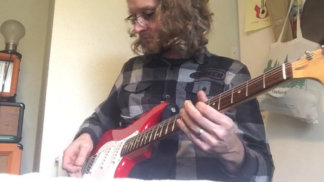 Squire Affinity Strat смотреть онлайн