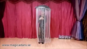 Tango Burlesque dance act with fringe parasol/umbrella, by Magica. Burleskdans med fransparasoll.