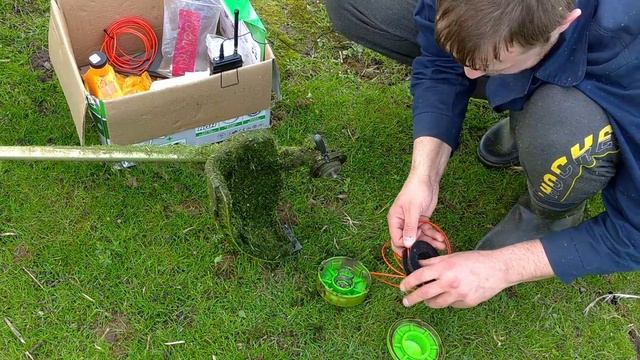 Замена лески в бензокосе смотреть онлайн