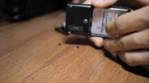 Disassemble Sony Ericsson T700 cell phone