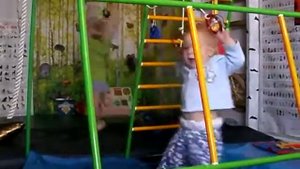 January 04, 2010 дети на кольцах