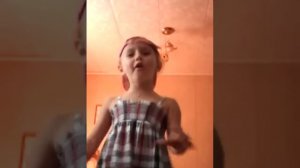 Louna - Мама. Поет девочка 5 лет