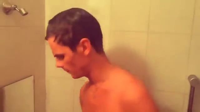 Когда моешься в душе (#gan_13_) смотреть онлайн