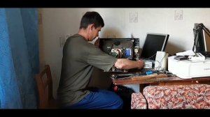 Небольшой ремонт маленького телевизора Akai.