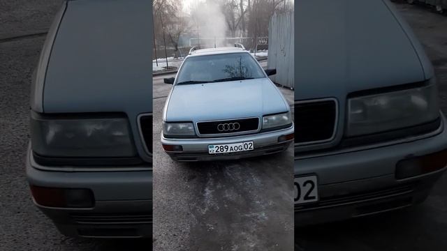 AUDI V8 AVANT