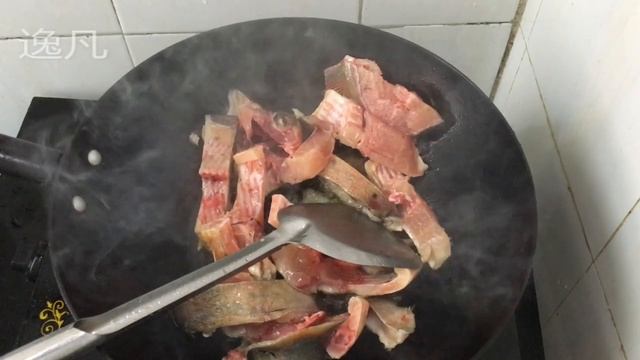 今天吃什么，豆腐炖谈水白鲳鱼