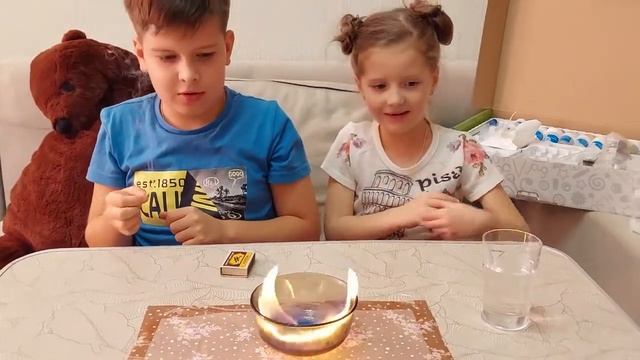 Почему горящий бензин не тушат водой смотреть онлайн